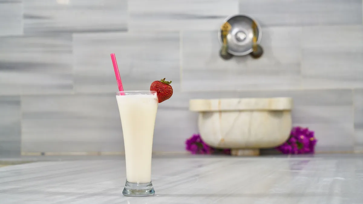 Milkshake — decorative stock image